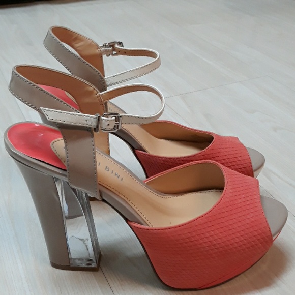 Gianni Bini Shoes - Gianni Binni high heeled peep toe leather shoes